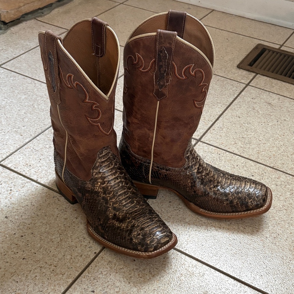 Men’s exotic python western square toe boots